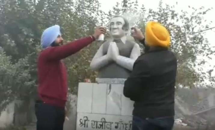 Punjab: Former PM Rajiv Gandhi's statue vandalised in