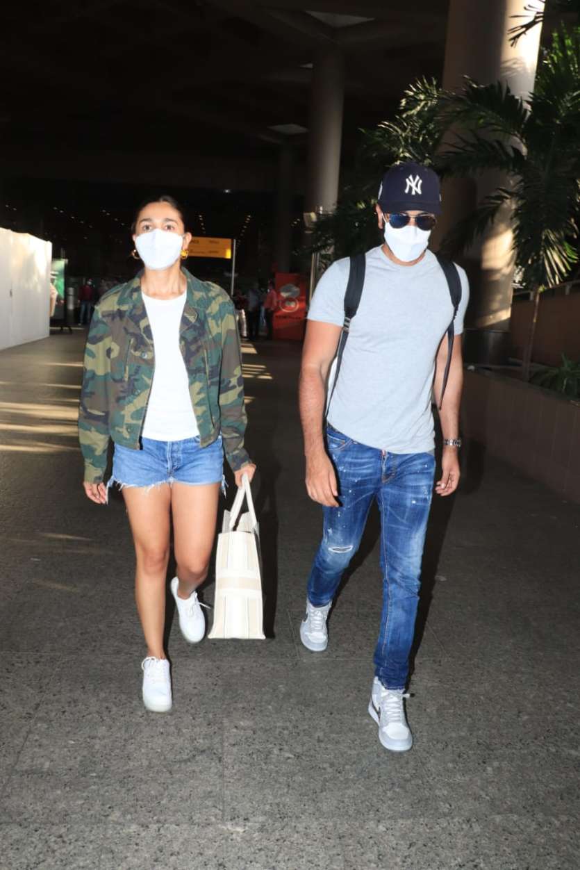 Bollywood couple Ranbir Kapoor and Alia Bhatt are back in town after spending some quality time together in the Maldives. The power couple was snapped at the Mumbai airport. The duo was spotted by the paparazzi in their coolest avatars on Sunday.
  Bollywood couple Ranbir Kapoor and Alia Bhatt are back in town after spending some quality time together in the Maldives. The power couple was snapped at the Mumbai airport. The duo was spotted by the paparazzi in their coolest avatars on Sunday.