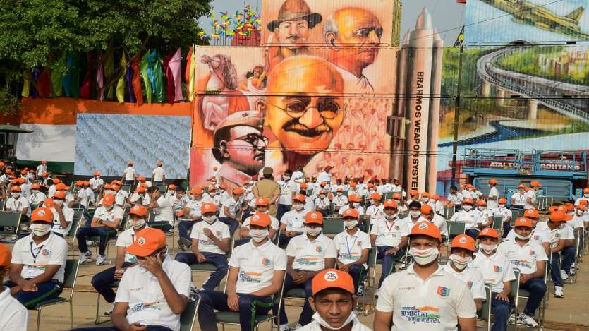 Students of NCC will be called on Independence Day, although their number will also be limited.