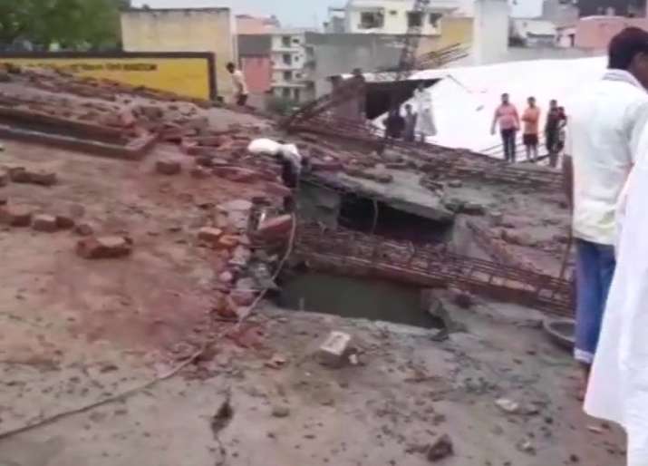 Greater Noida Mubarakpur building collapse