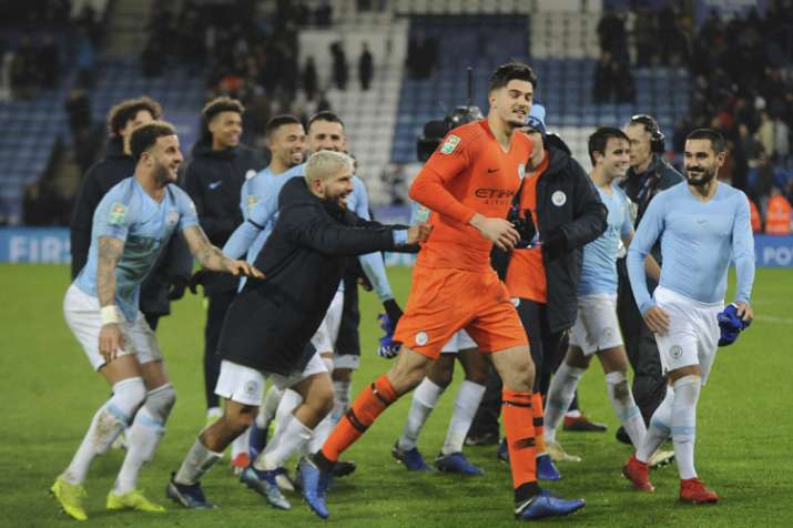 Manchester City reaches English League Cup semifinals after shootout