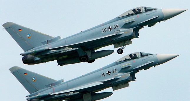 Two German Eurofighter jets collide in midair, pilot dies.