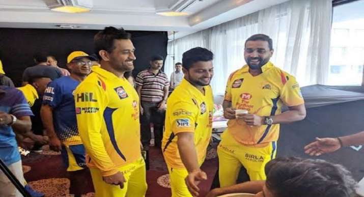 Suresh Raina with Chennai Super Kings' teammates Mahendra