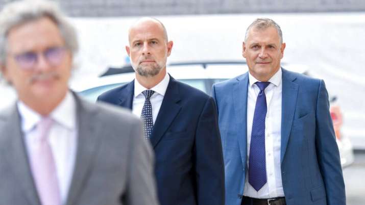 Jérôme Valcke (behind)