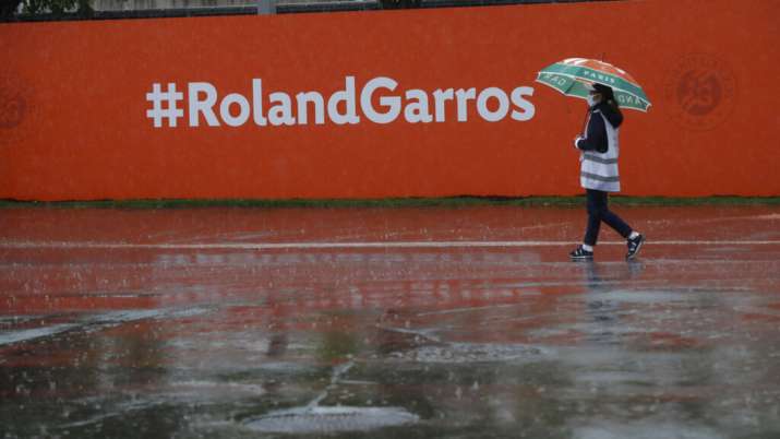 french open roland garros rain