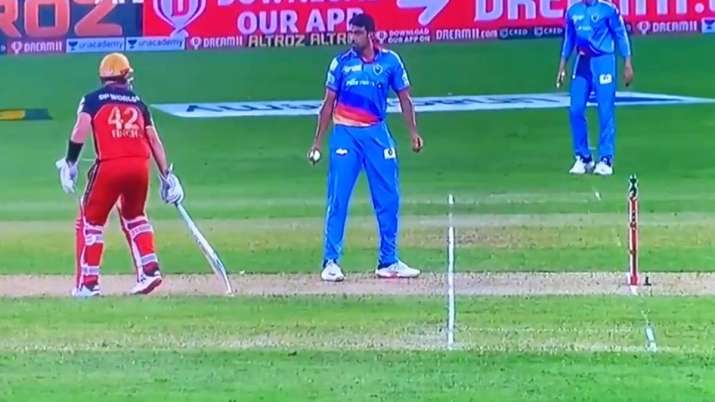 Ashwin gives Mankad warning ton Aaron Finch