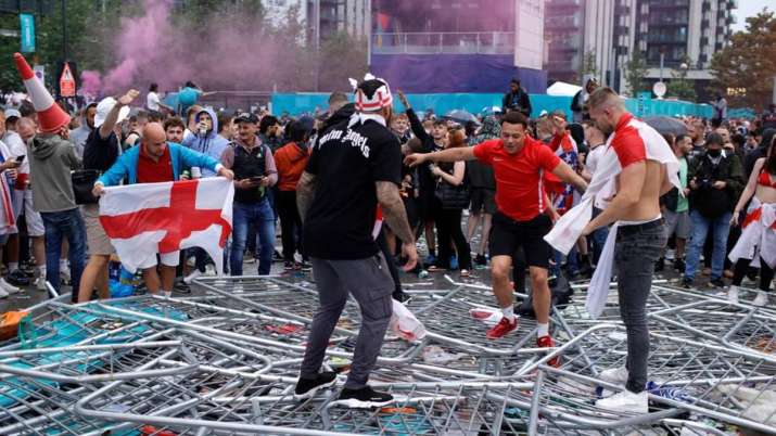 euro 2020 fan violence,