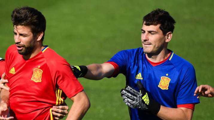 gerard pique, iker casillas,