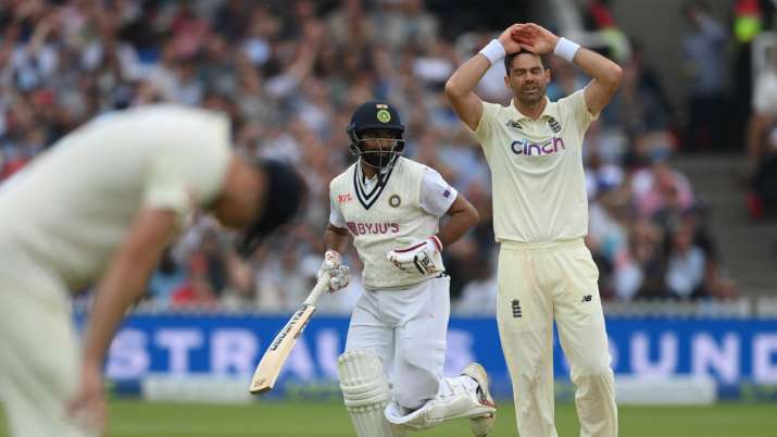 Mohammed Shami of India takes another single as Jimmy