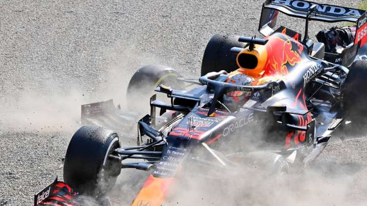 max verstappen, verstappen hamilton crash, formula one,