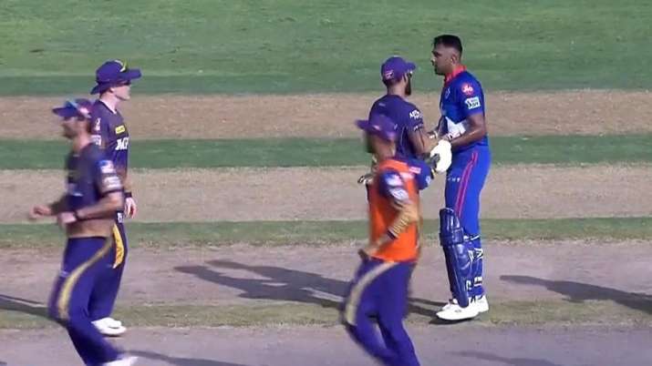 R Ashwin engage in a war of words with Eoin Morgan